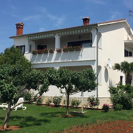 Apartment Vesna Veleniki ภายนอก รูปภาพ