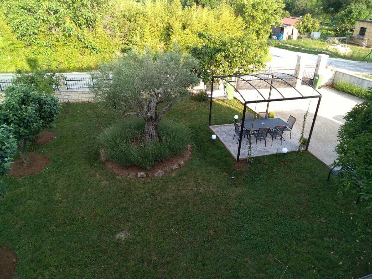 Apartment Vesna Veleniki ภายนอก รูปภาพ