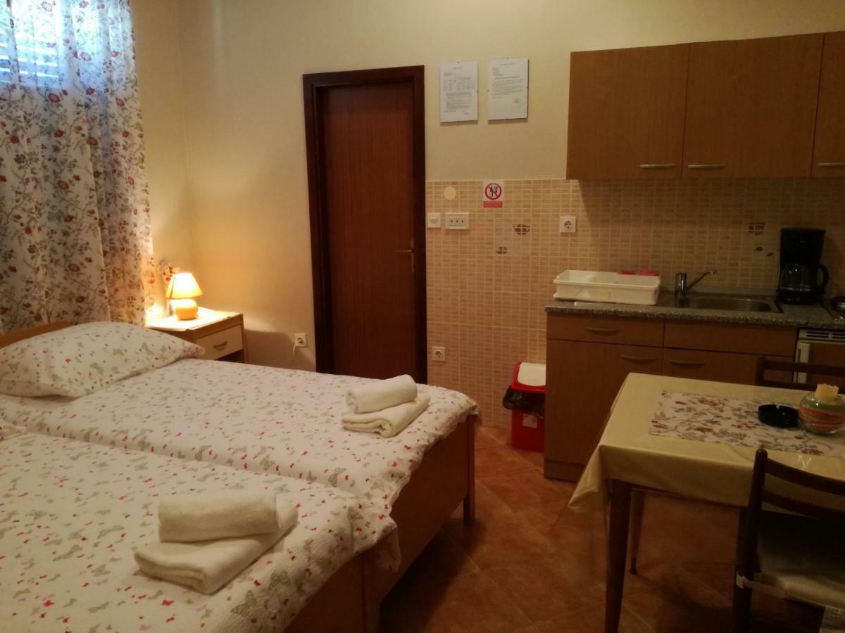 Apartment Vesna Veleniki ภายนอก รูปภาพ