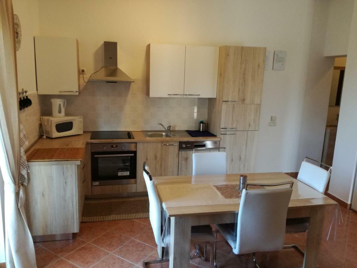 Apartment Vesna Veleniki ภายนอก รูปภาพ