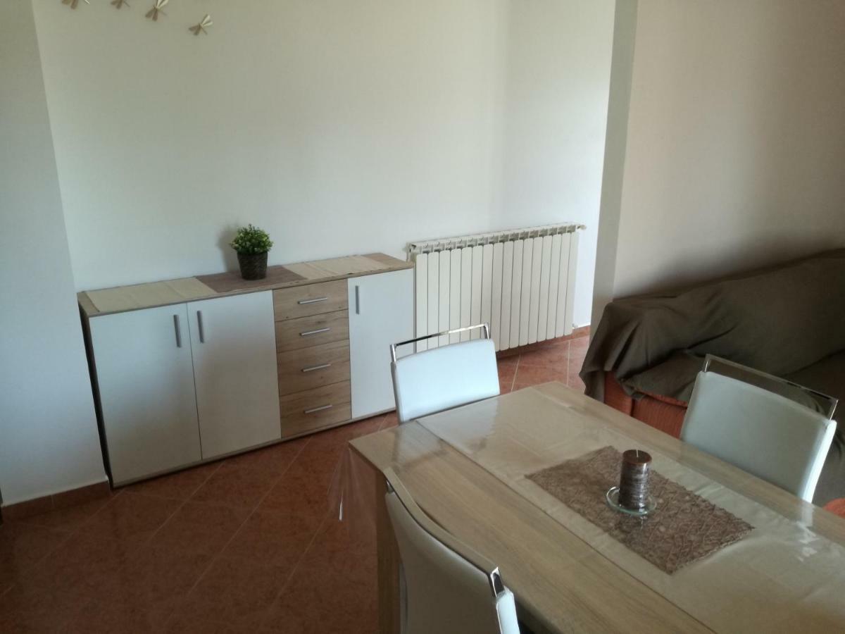 Apartment Vesna Veleniki ภายนอก รูปภาพ