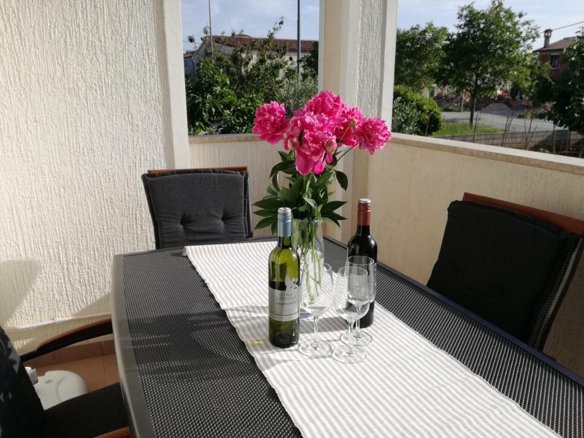 Apartment Vesna Veleniki ภายนอก รูปภาพ