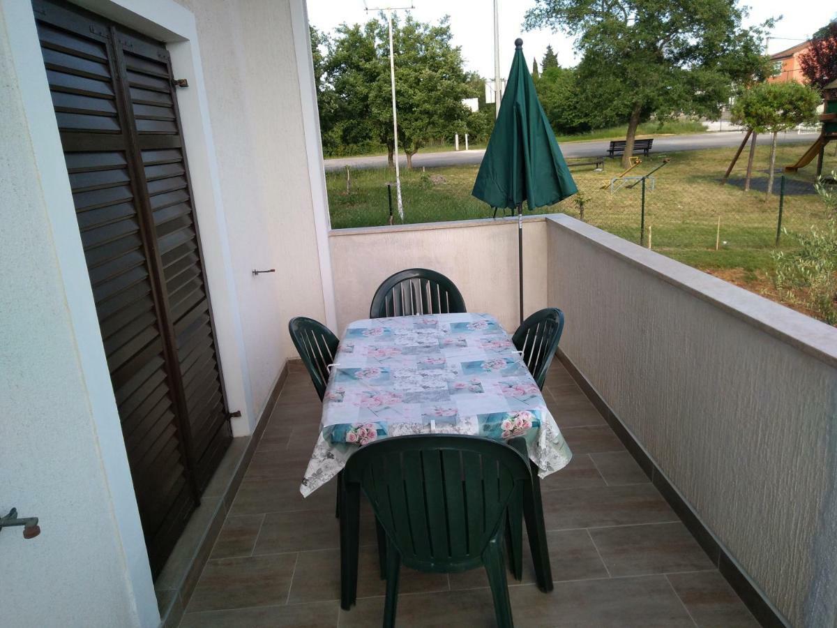 Apartment Vesna Veleniki ภายนอก รูปภาพ
